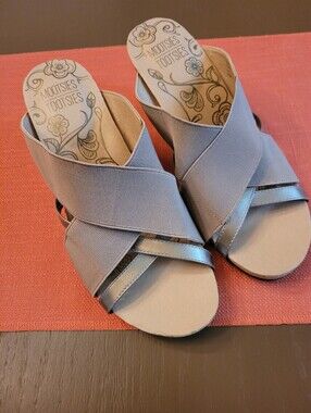 Mootsies Tootsies Taupe Elastic Crossover Wedge Mules
